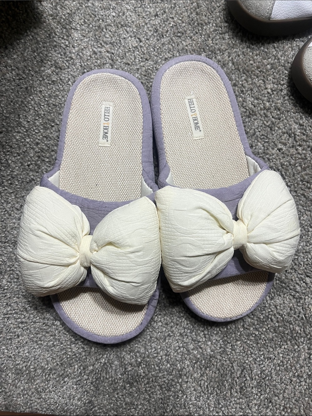 Women's Lavender Slide Slippers with Cream Bow size 8